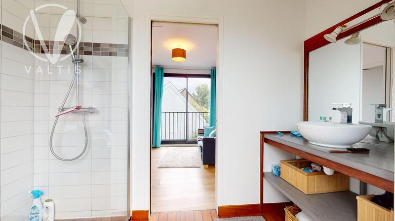 Maison contemporaine - 174 m² - 6 pièces