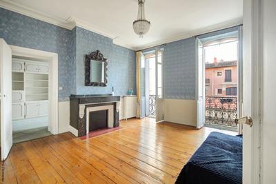 Appartement - 139 m² - 5 pièces