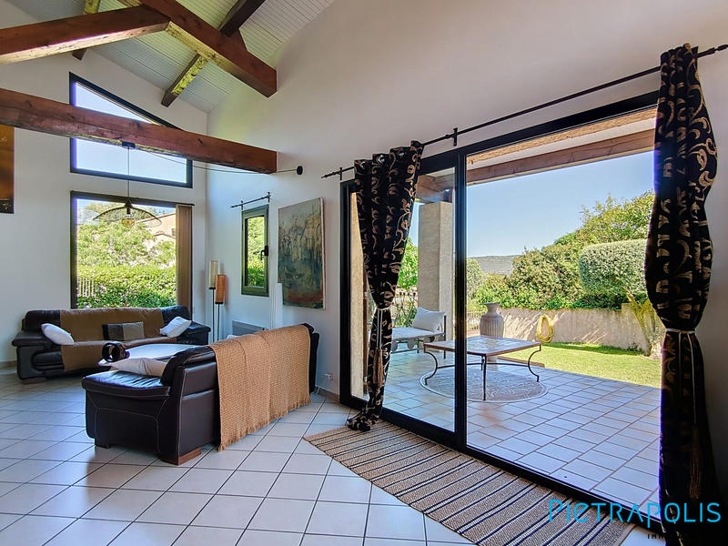 Maison - 136 m² - 4 pièces