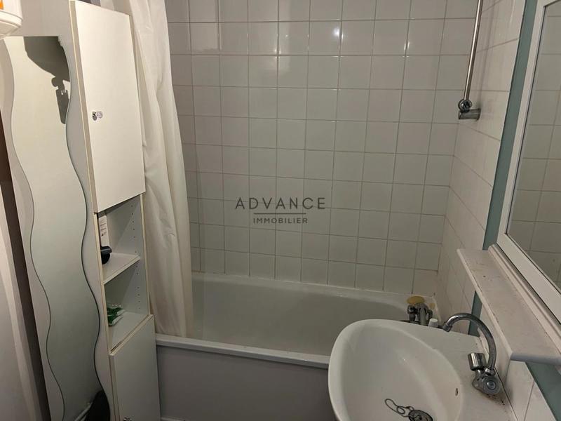 Studio - 27 m² - 2 pièces