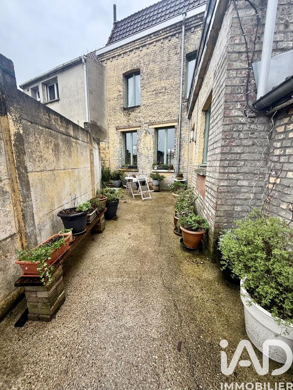 Maison - 96 m² - 6 pièces