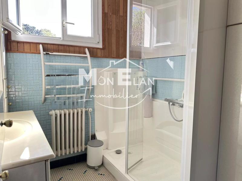 Maison - 123 m² - 7 pièces