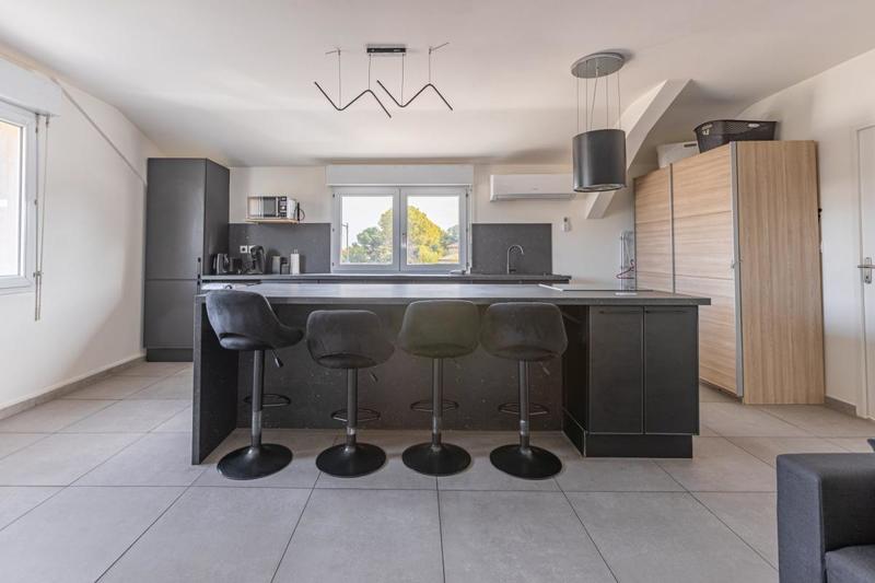 Appartement ancien - 78 m² - 4 pièces