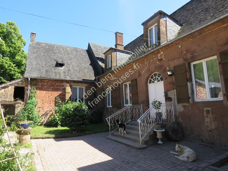 Demeure - 485 m² - 7 pièces