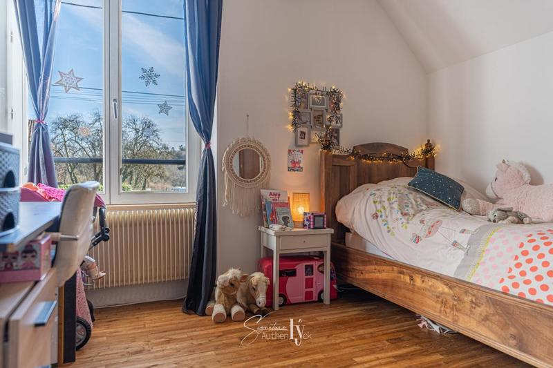 Maison - 95 m² - 4 pièces