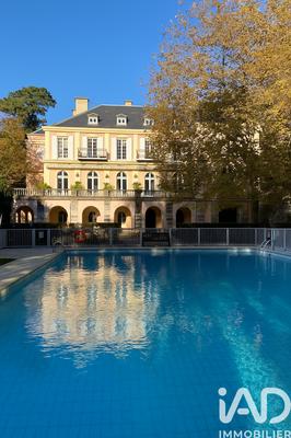 Appartement - 208 m² - 5 pièces