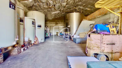 Maison - 250 m² - 17 pièces