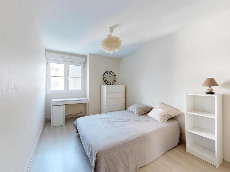 Appartement - 105 m² - 6 pièces