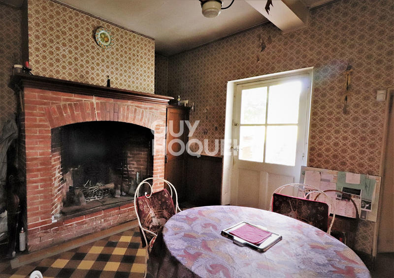 Maison - 220 m² - 12 pièces