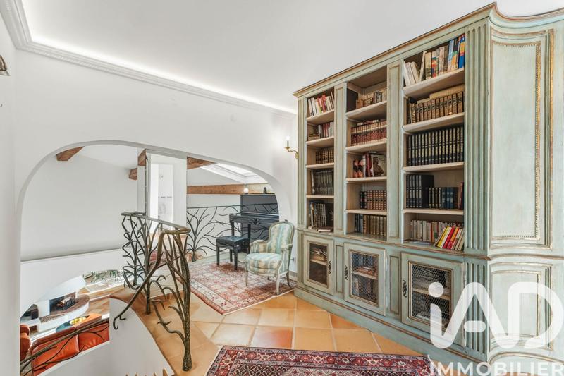 Maison de ville - 207 m² - 7 pièces