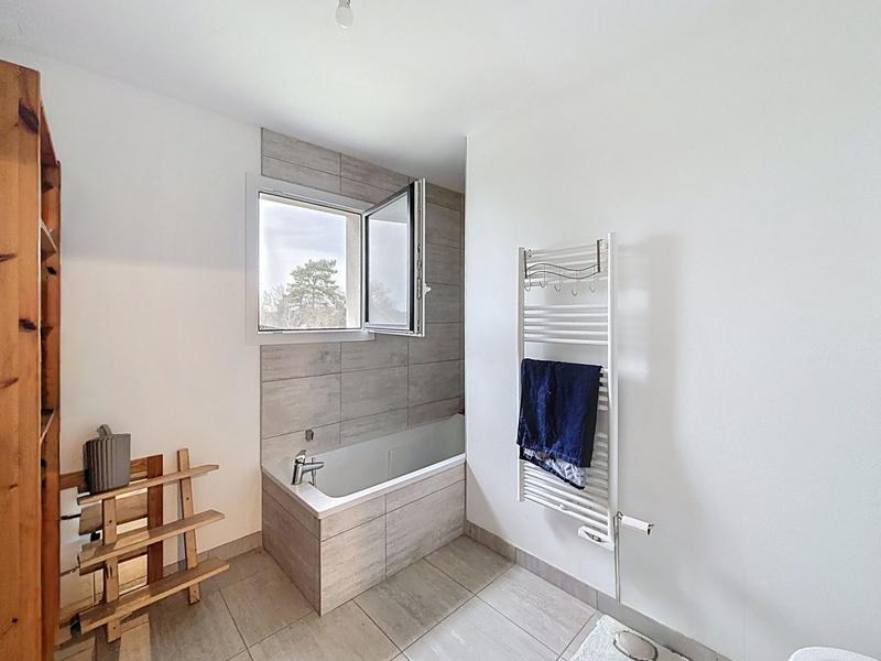 Maison - 157 m² - 8 pièces