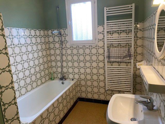 Maison - 102 m² - 6 pièces