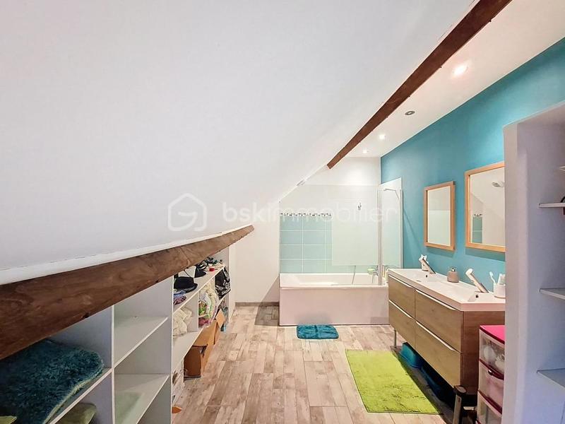 Maison - 174 m² - 6 pièces