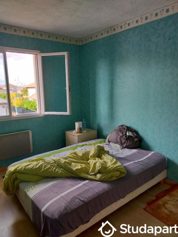 Chambre - 11 m² - 1 pièce