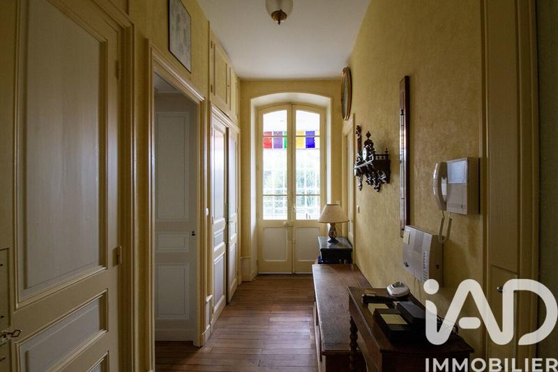 Maison - 345 m² - 11 pièces