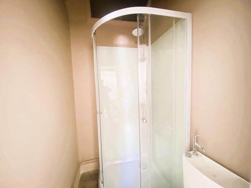 Maison - 220 m² - 11 pièces