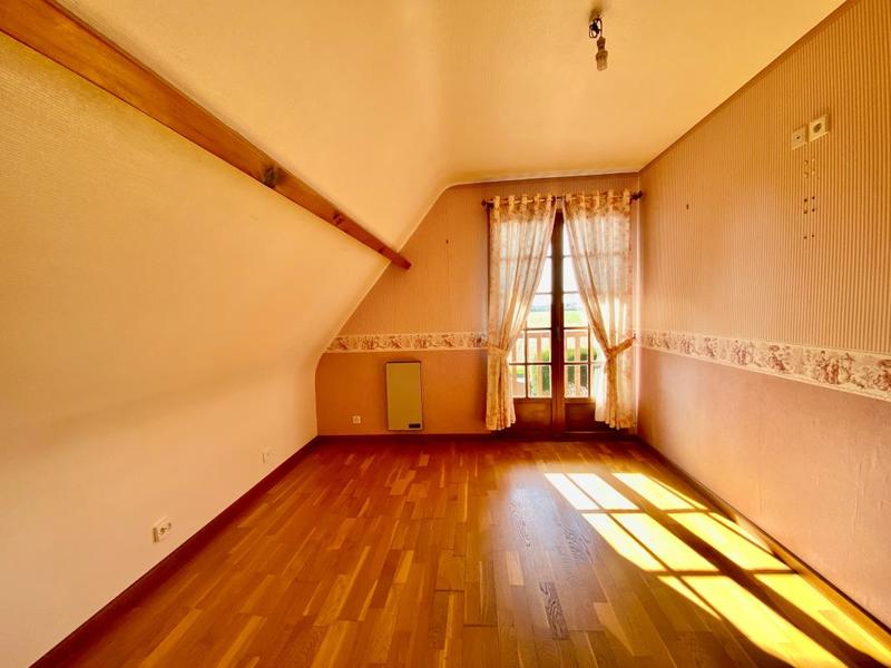 Maison - 98 m² - 4 pièces