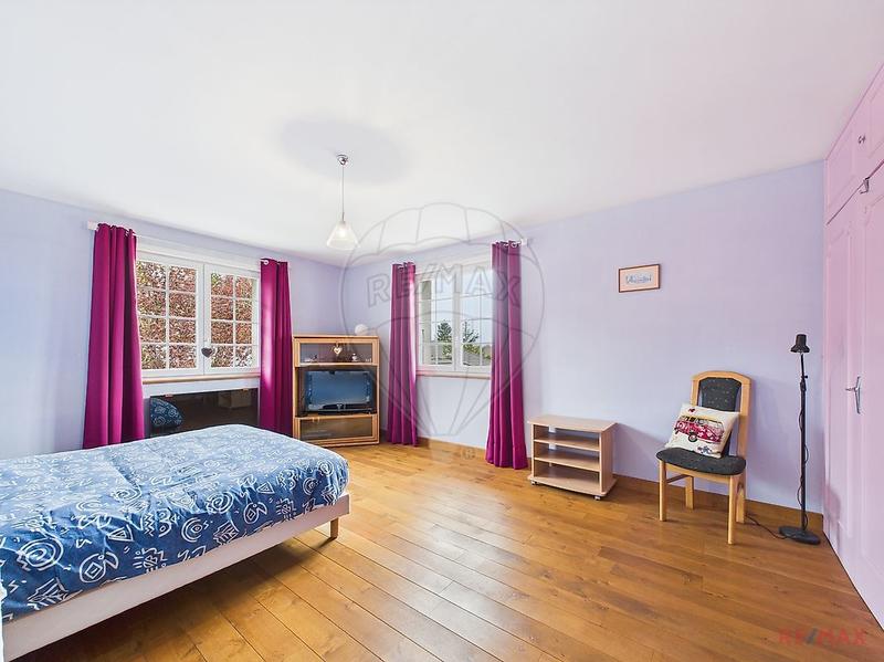 Appartement - 272 m² - 6 pièces