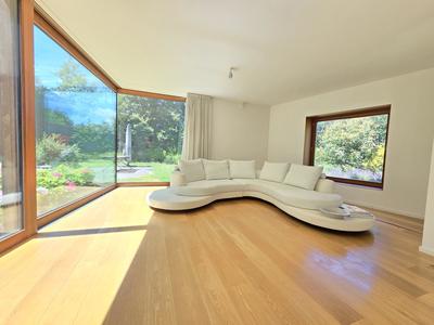 Maison d'architecte - 223 m² - 6 pièces