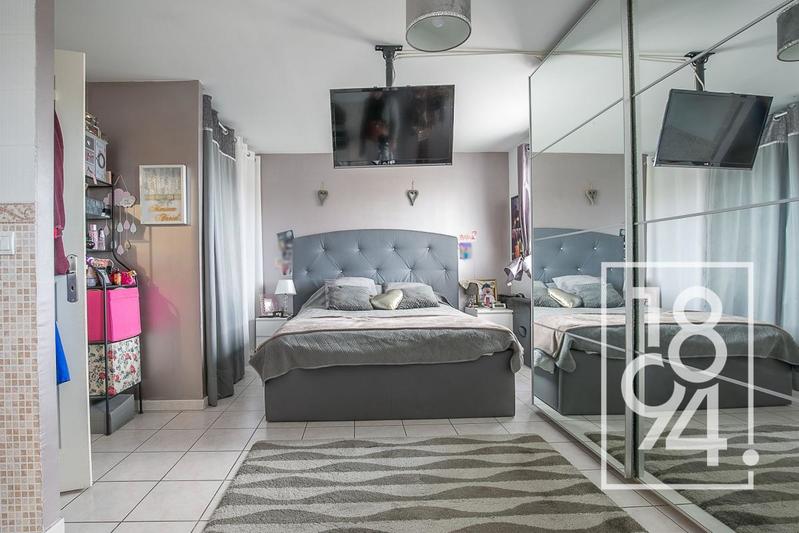 Maison - 101 m² - 5 pièces