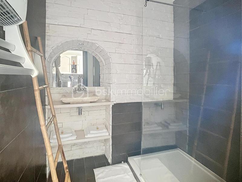 Studio - 27 m² - 1 pièce