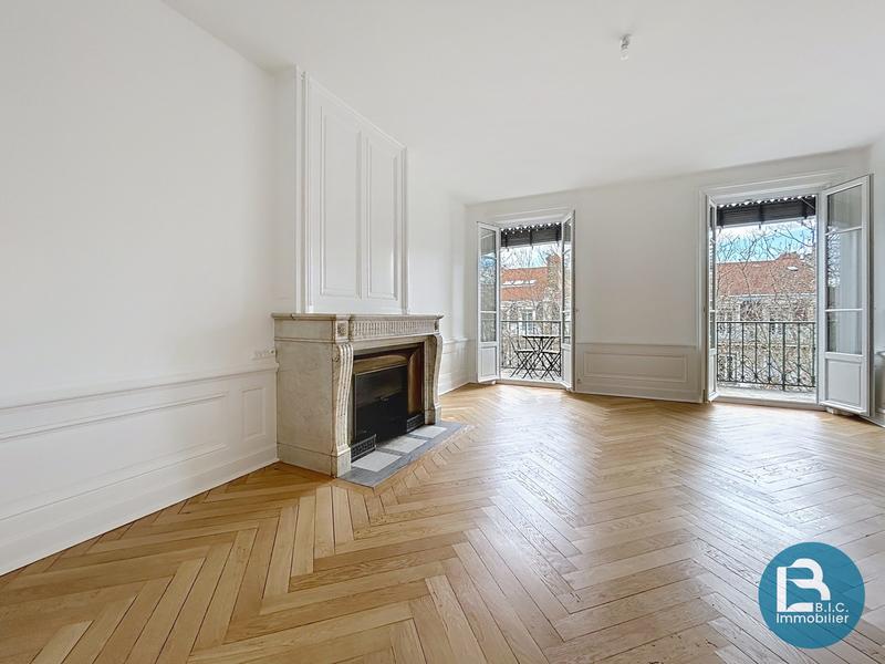 Appartement - 109 m² - 3 pièces