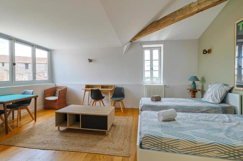 Maison bourgeoise - 206 m² - 9 pièces