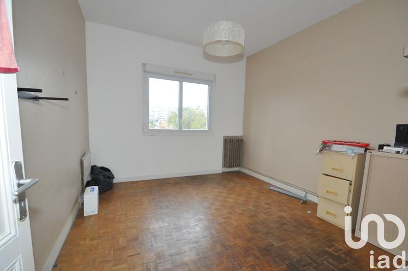 Maison - 220 m² - 8 pièces