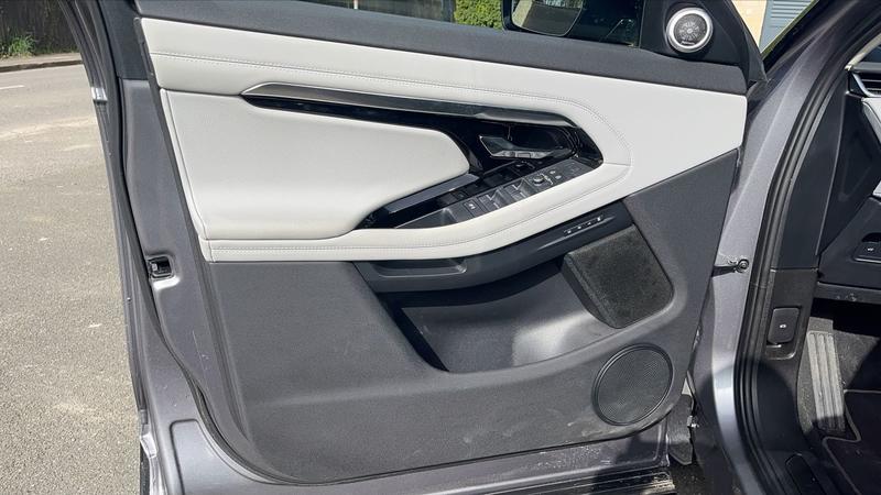 Land Rover Range Rover Evoque P300e 309 Awd Bva8 R-Dynamic se - Automatique Toit ouvrant