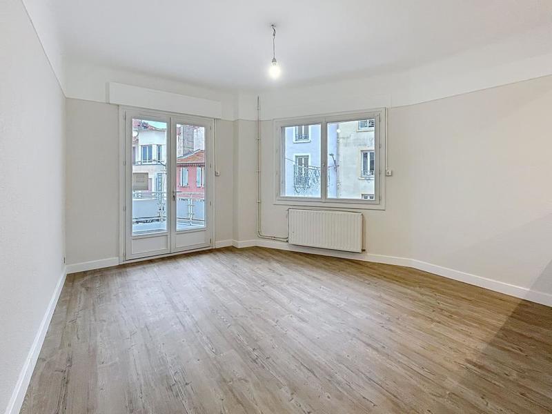 Appartement - 100 m² - 4 pièces