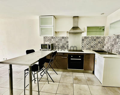 Maison - 88 m² - 4 pièces