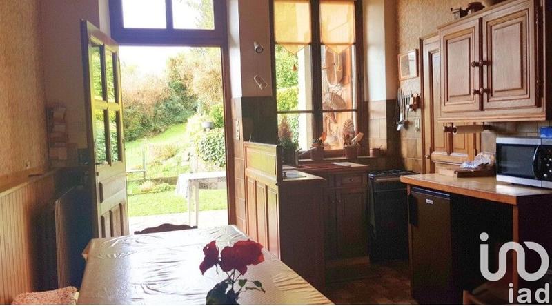 Maison - 250 m² - 10 pièces