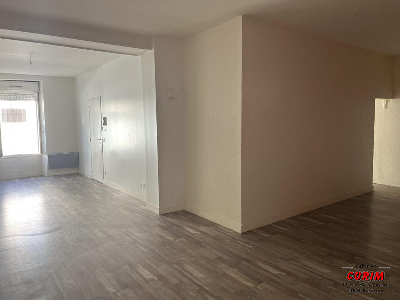 Appartement - 77 m² - 2 pièces