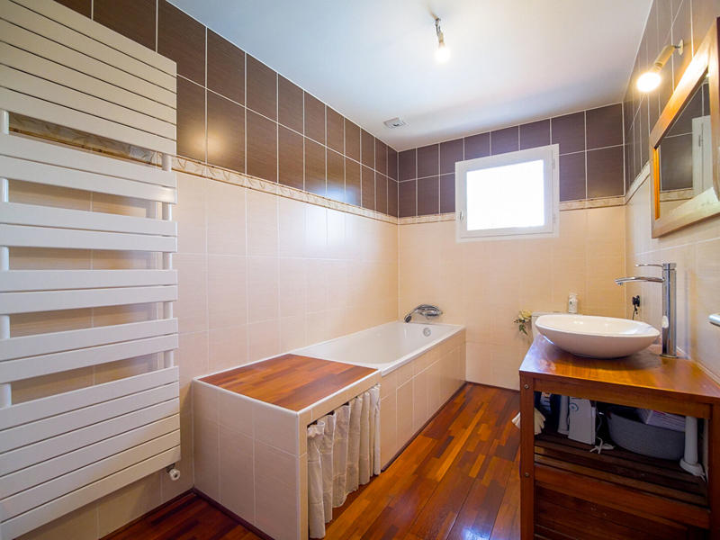 Maison - 138 m² - 5 pièces