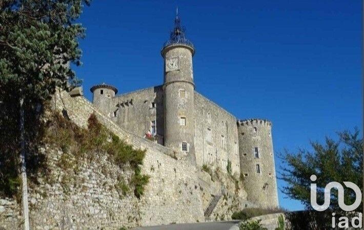 Maison de village - 190 m² - 7 pièces