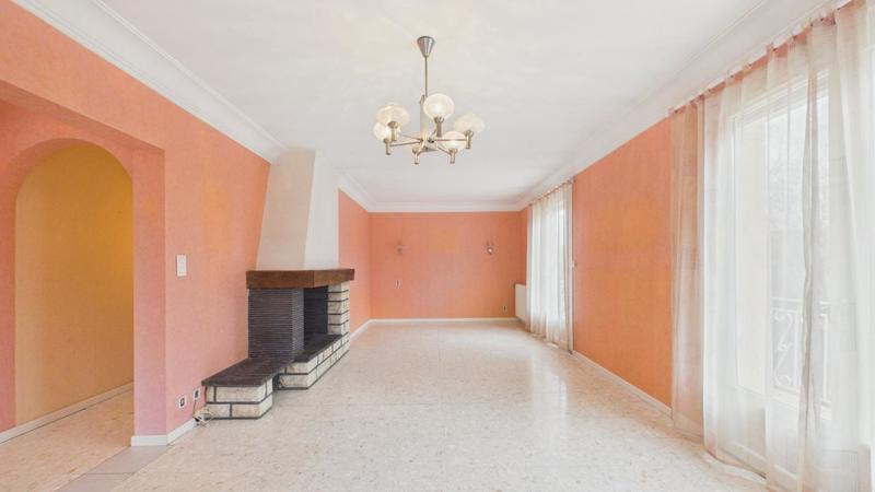 Pavillon - 174 m² - 7 pièces