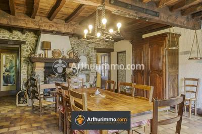 Maison - 189 m² - 8 pièces