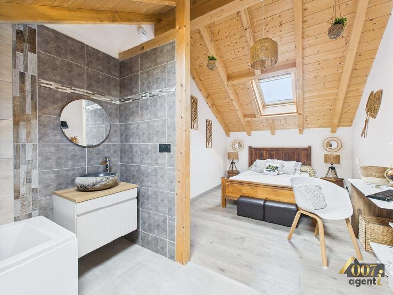 Maison - 101 m² - 5 pièces