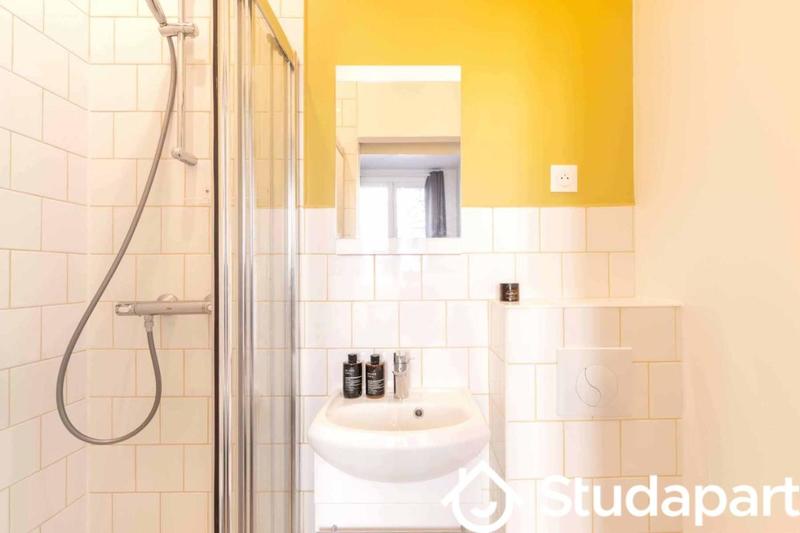 Chambre - 13 m² - 1 pièce