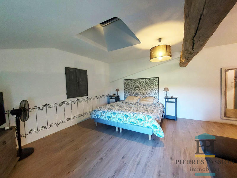 Maison ancienne - 250 m² - 7 pièces