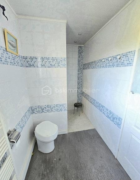 Maison - 187 m² - 7 pièces