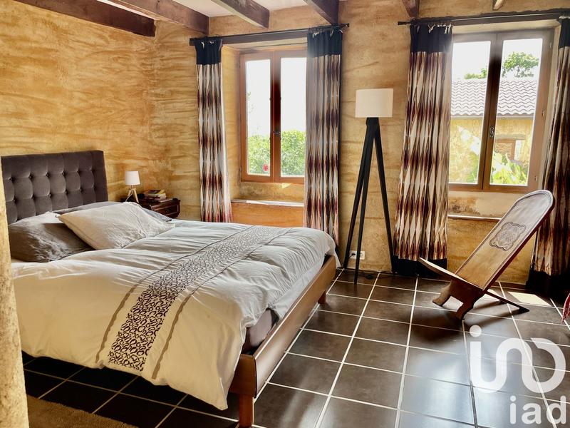 Maison - 470 m² - 11 pièces