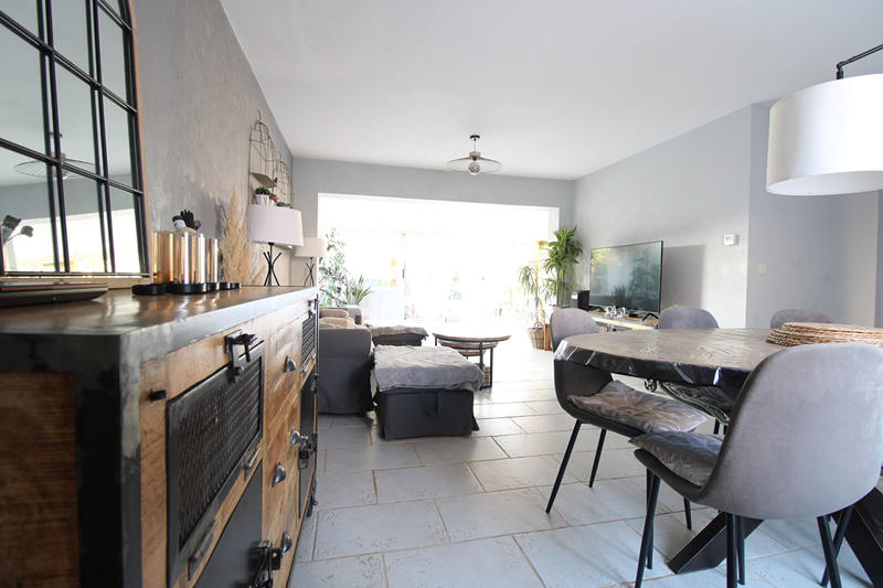 Maison - 137 m² - 7 pièces