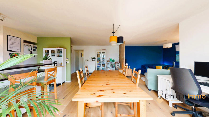 Appartement - 85 m² - 4 pièces