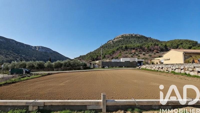 Terrain - 697 m²