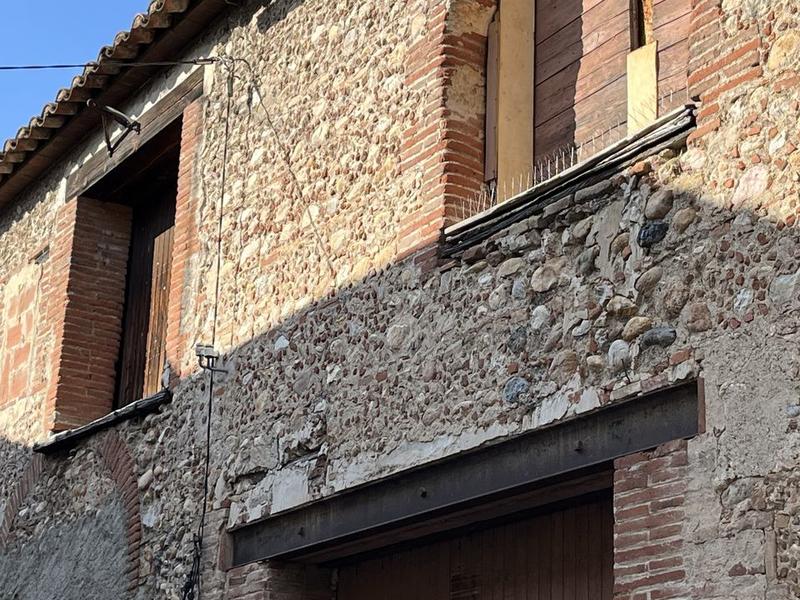 Grange - 250 m² - 2 pièces