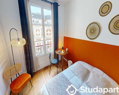 Chambre - 80 m² - 1 pièce