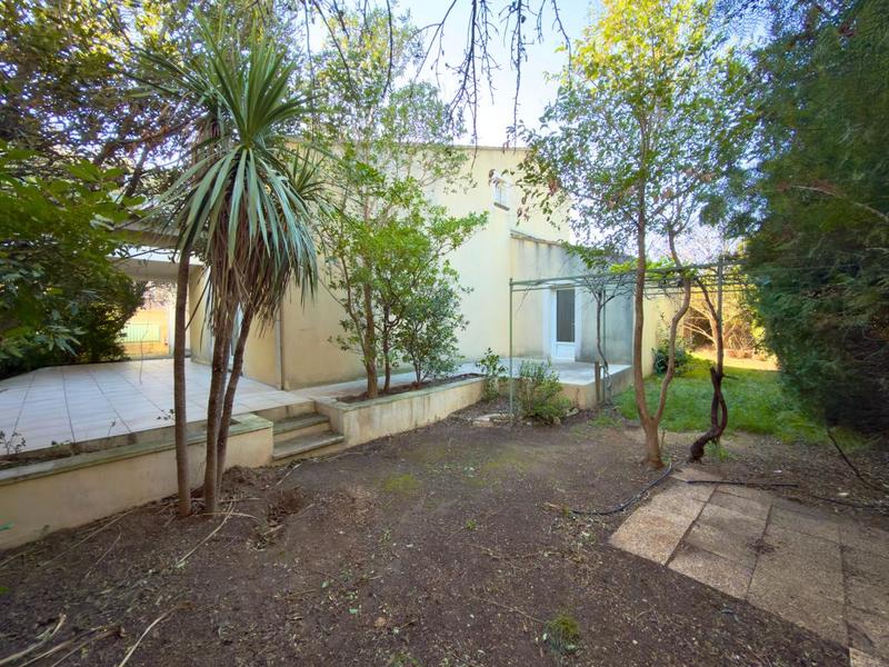 Propriété - 187 m² - 7 pièces