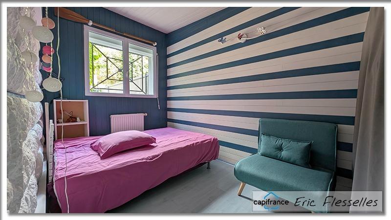 Maison - 208 m² - 9 pièces