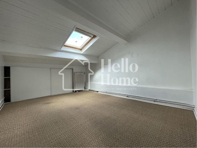 Maison traditionnelle - 117 m² - 6 pièces